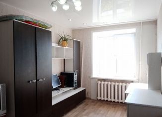 Продам 3-ком. квартиру, 63.4 м2, Киров, Профсоюзная улица, 77