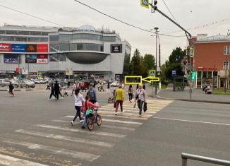 Продаю торговую площадь, 41 м2, Ивантеевка, Советский проспект, 2