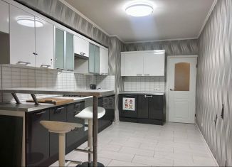 Продам 3-ком. квартиру, 85 м2, Ростов-на-Дону, Таганрогская улица, 124/4, Октябрьский район