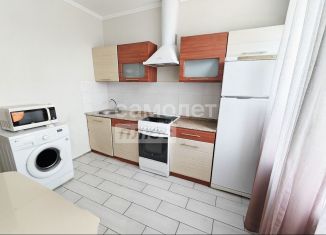 Продаю 1-ком. квартиру, 32 м2, Краснодар, микрорайон Завод Радиоизмерительных Приборов, улица 1 Мая, 388