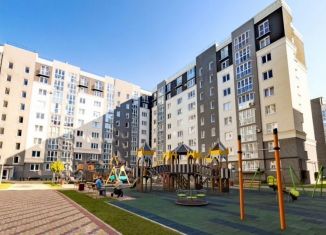 Продаю двухкомнатную квартиру, 67.3 м2, Калининград