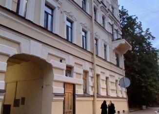 Комната на продажу, 68 м2, Санкт-Петербург, 8-я линия Васильевского острова, 59