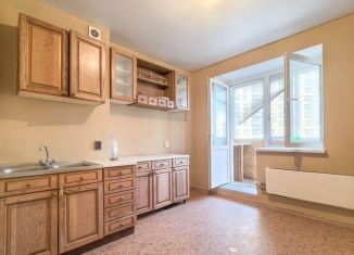 Продам 1-ком. квартиру, 45 м2, Воронеж, улица Независимости, 55/2