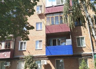 Продажа 3-ком. квартиры, 27 м2, Кропоткин, Красная улица, 83