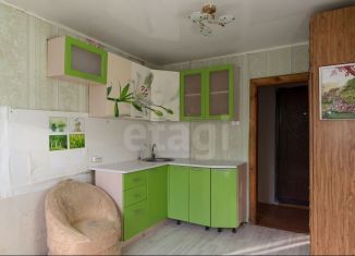 Продаю двухкомнатную квартиру, 46 м2, Тюмень, улица Мельникайте, 113