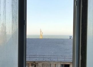 Продаю трехкомнатную квартиру, 129 м2, Махачкала, улица Даниялова, 95