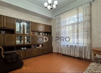 Продажа 2-ком. квартиры, 58 м2, Саратов, улица Танкистов, 78