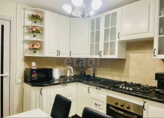 Продается трехкомнатная квартира, 62 м2, Воронеж, улица 45-й Стрелковой Дивизии, 125