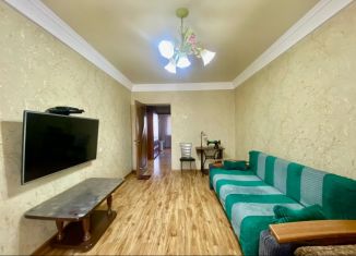 Продам четырехкомнатную квартиру, 88 м2, Махачкала, улица Ушакова, 3