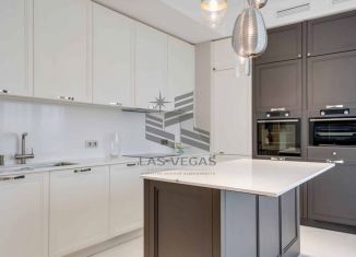 Сдам 3-комнатную квартиру, 115 м2, Татарстан, улица Сибгата Хакима, 3