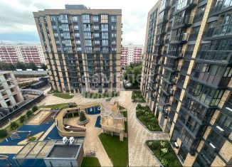 Продаю 3-ком. квартиру, 72 м2, Уфа, улица Аксакова, 18