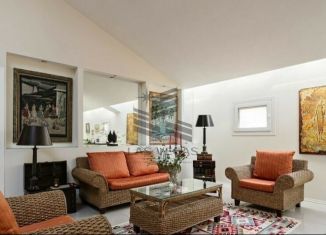 Сдается в аренду 3-ком. квартира, 180 м2, Санкт-Петербург, Малая Конюшенная улица, 9