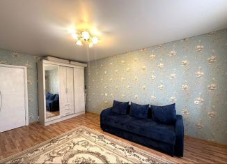 Сдается в аренду однокомнатная квартира, 36 м2, Татарстан, улица Гайсина, 3