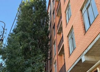 Продается 2-ком. квартира, 99.5 м2, Дагестан, улица Мирзабекова, 183