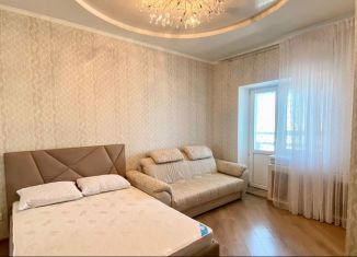 Сдаю 2-ком. квартиру, 65 м2, Татарстан, Чистопольская улица, 40