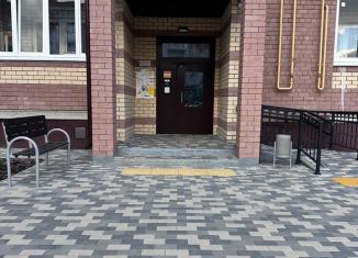 Продается 1-комнатная квартира, 39.2 м2, Йошкар-Ола, улица Суворова, 40А