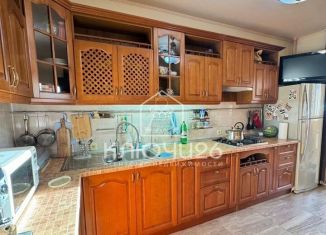 Продаю 3-ком. квартиру, 90.9 м2, Пятигорск, Оранжерейный проезд, 11