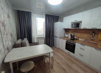 Сдаю в аренду 1-ком. квартиру, 38 м2, Краснодар, улица имени Снесарева, 18, микрорайон Почтовый