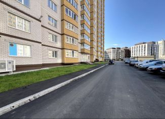 Продам трехкомнатную квартиру, 103 м2, Воронеж, улица Лётчика Филипова, 6, ЖК Спутник