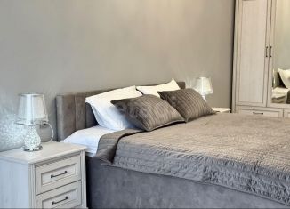 Продается 2-комнатная квартира, 88 м2, Махачкала, улица Времена Года, 9к1