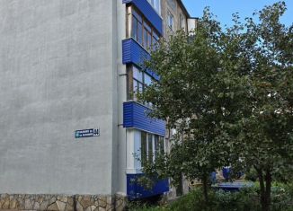 Продажа 2-ком. квартиры, 46 м2, Салават, улица Калинина, 44