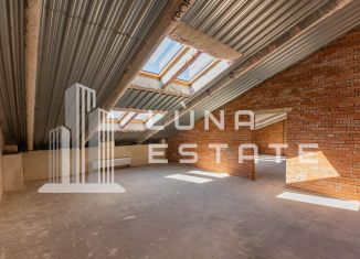 Продам 4-ком. квартиру, 190 м2, Санкт-Петербург, Большой Сампсониевский проспект, 77/7