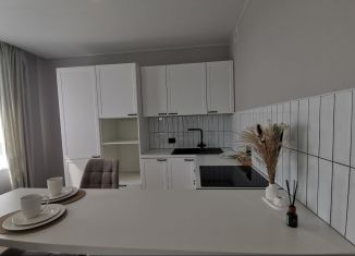 Продам квартиру студию, 37.3 м2, Тюмень, улица Ветеранов Труда, 36к1