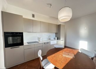 Сдам в аренду двухкомнатную квартиру, 68 м2, Санкт-Петербург, Бассейная улица, 89