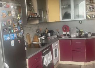 Продаю 1-ком. квартиру, 38 м2, Химки, Вишнёвая улица, 14