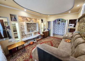 Продается 4-комнатная квартира, 59.1 м2, Брянск, Почтовая улица, 6