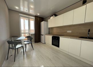 Сдаю 1-комнатную квартиру, 37 м2, Саратов, проспект Героев Отечества, 8