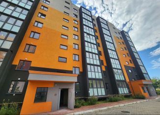 Продаю 3-ком. квартиру, 83.8 м2, Калининград, Пригородная улица, 11