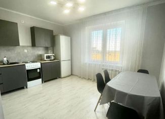 Сдам в аренду двухкомнатную квартиру, 73 м2, Набережные Челны, проспект Абдурахмана Абсалямова, 23А