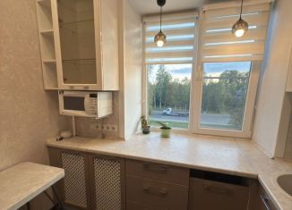 Продажа четырехкомнатной квартиры, 61 м2, Архангельск, Ленинградский проспект, 341к1