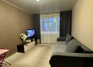 Продается 1-ком. квартира, 32.6 м2, Курган, 6-й микрорайон, 3