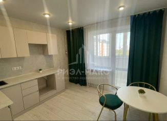 Продам 1-комнатную квартиру, 38 м2, Брянск, улица А.К. Толстого, 3А