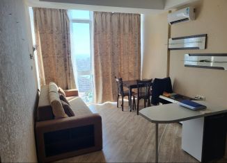 2-ком. квартира в аренду, 70.8 м2, Крым, улица Щорса, 42к2