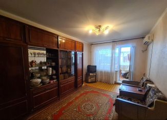 Продаю 2-ком. квартиру, 47 м2, Саратов, Наумовская улица, 39