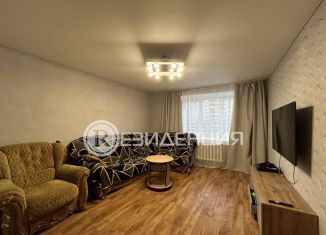 Продам 3-комнатную квартиру, 59.8 м2, Пермь, улица Максима Горького, 51