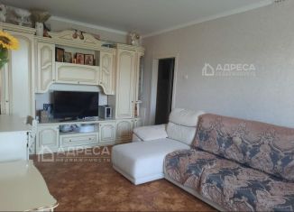 Продаю 2-ком. квартиру, 52.9 м2, Азов, улица Мира, 97