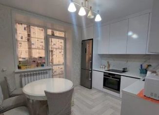 Сдается в аренду 2-комнатная квартира, 55 м2, Краснодар, проспект Чекистов, 16, микрорайон Юбилейный