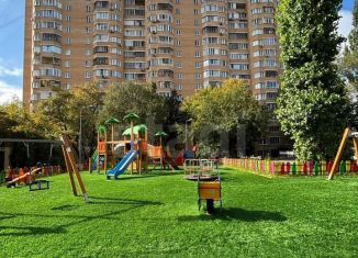 Продаю трехкомнатную квартиру, 67 м2, Москва, Загородное шоссе, 9к1, метро Крымская