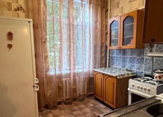 Продается двухкомнатная квартира, 52.1 м2, Новомосковск, Коммунистическая улица, 15