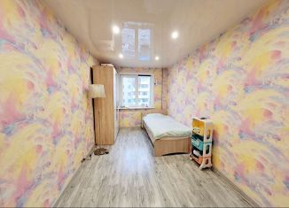 Продажа 3-ком. квартиры, 56.8 м2, Киров, улица Опарина, 10