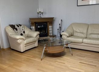 Продам 3-комнатную квартиру, 95 м2, Чебоксары, улица Алексея Талвира, 18