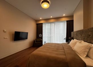 Сдача в аренду 1-ком. квартиры, 86 м2, Москва, 1-й Красногвардейский проезд, 21с1