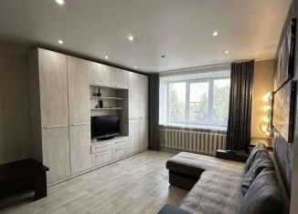 Сдаю в аренду 1-ком. квартиру, 39 м2, Бор, улица Луначарского, 197