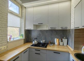 Продаю 3-комнатную квартиру, 55 м2, Ростов-на-Дону, Казахская улица, 69