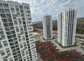 Продам четырехкомнатную квартиру, 76 м2, Республика Башкортостан, проспект Дружбы Народов, 55