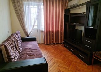 Продаю 2-комнатную квартиру, 42.3 м2, Симферополь, улица Гайдара, 4